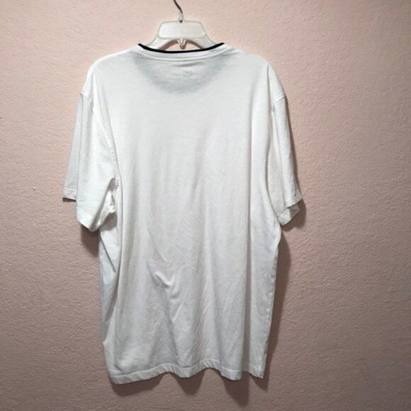 NWOT. Club Room Shirt. Excellent condition. - Picture 5 of 6